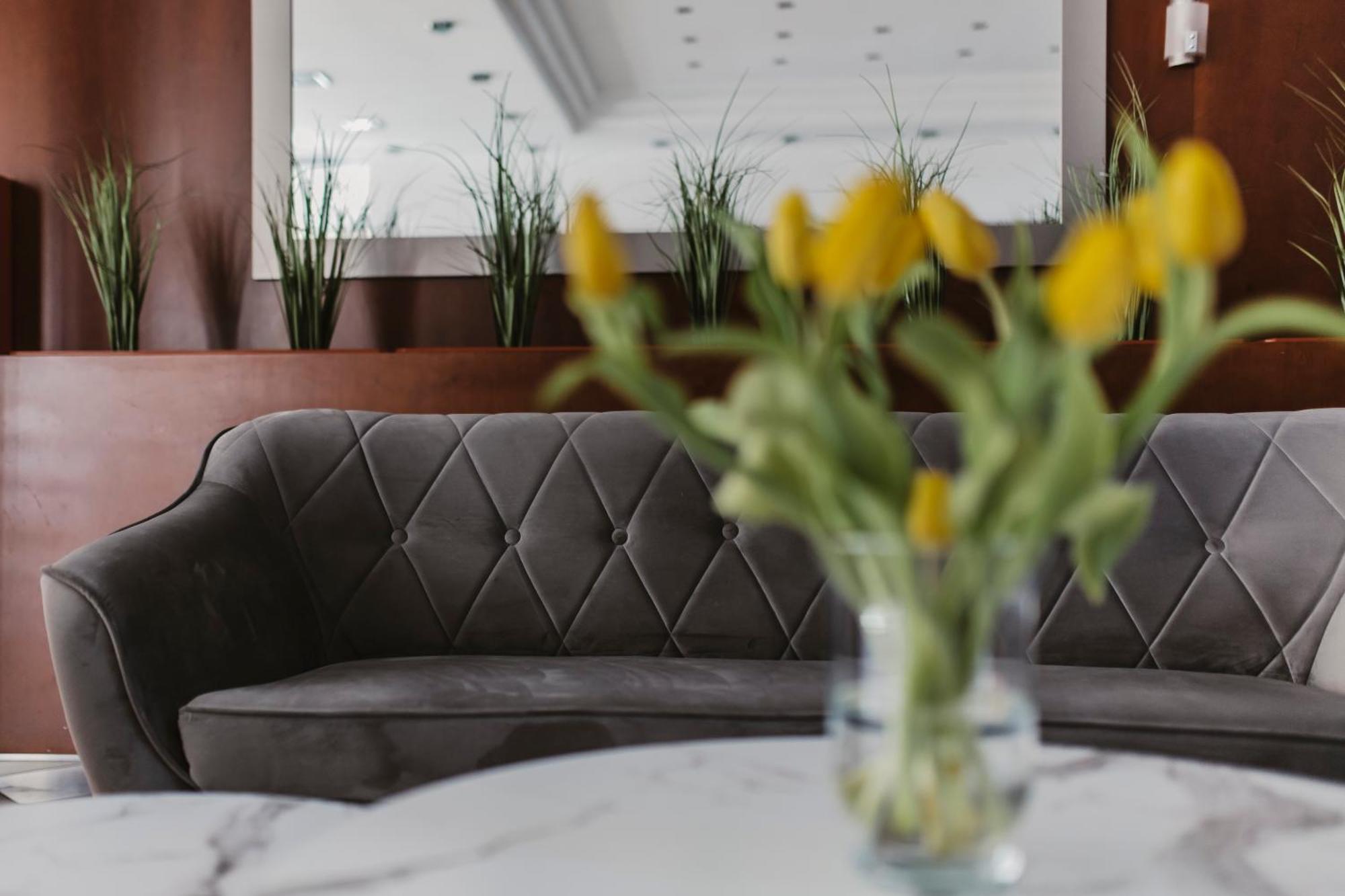 Hotel I Restauracja Borowianka Ostrów Wielkopolski Buitenkant foto